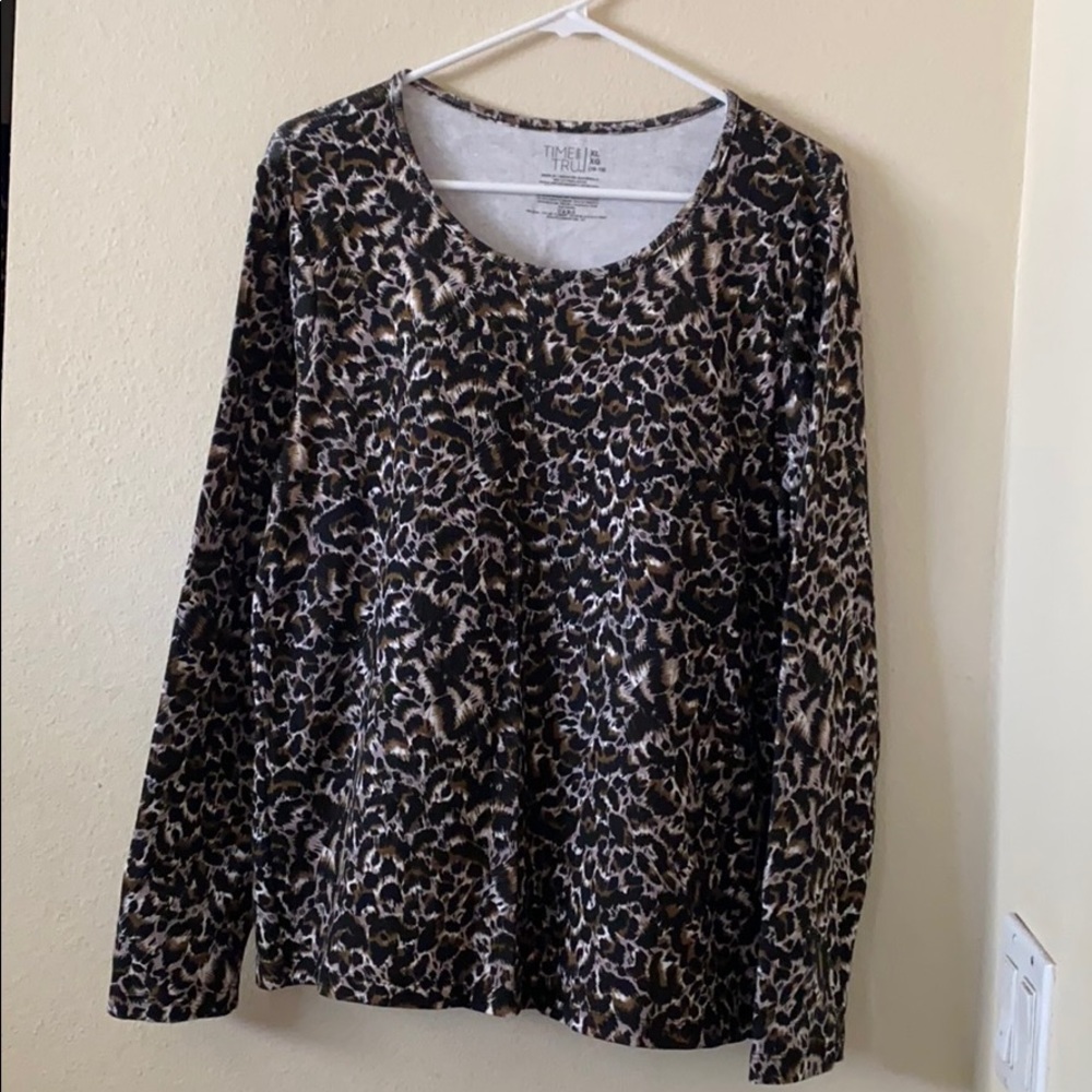 Long sleeve animal print top
